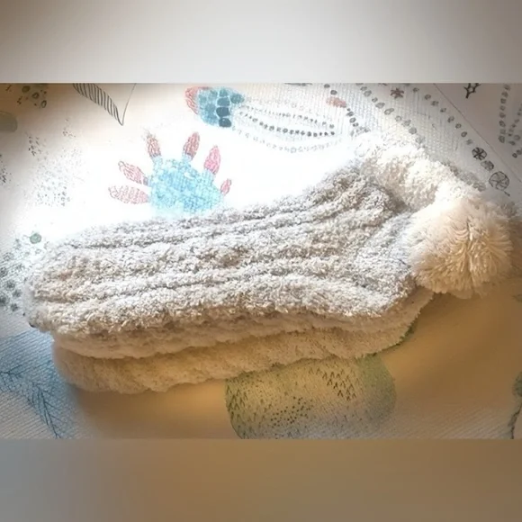 Anthropologie- Lemon Pom Cable Knit Socks - Picture 3 of 4